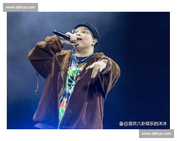 梦十二队vs中国男篮巅峰对决回顾 从实力差距到成长启示的全景解析 梦十二队vs中国男篮巅峰对决回顾 从实力差距到成长启示的全景解析